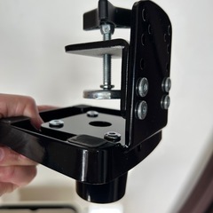 モニターアーム(一部破損)の画像