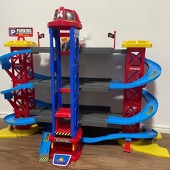 ⭐︎受渡予定者決定⭐︎スピードシティ ジャンボパーキングガレージ(高さ61×幅80×奥行35.5cm) トイザらス限定の画像