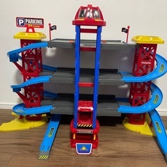 ⭐︎受渡予定者決定⭐︎スピードシティ ジャンボパーキングガレージ(高さ61×幅80×奥行35.5cm) トイザらス限定の画像