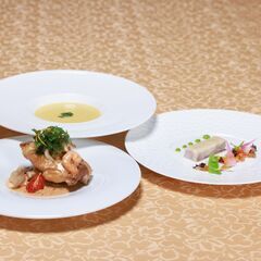 館内併設レストランからご案内