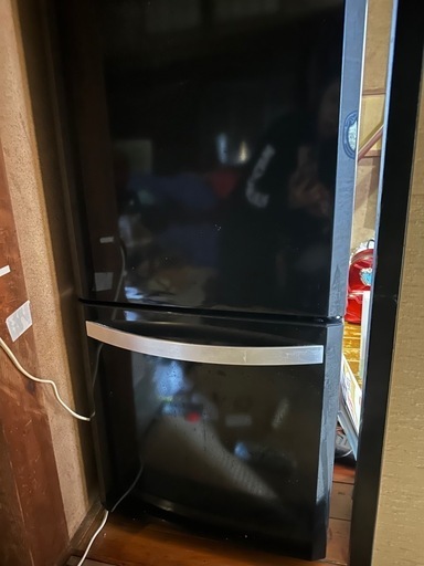ブラック　1人暮らし用冷蔵庫