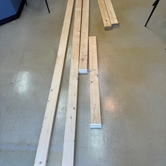 2×4 木材一式　突っ張り金具付き