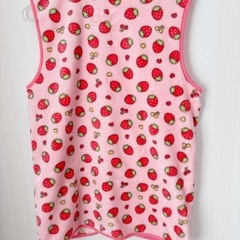 【最終価格】🍓イチゴ柄のふわふわスリーパー美品!!の画像