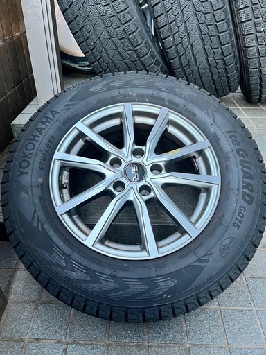 【取引中のため受付ストップ】中古　スタッドレスタイヤ・ホイール4本セット