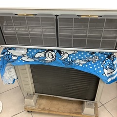 HITACHI   日立　ルームエアコン　RAS-YX22H    2018年製  6〜8畳の画像