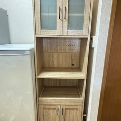 美品 食器棚
 