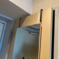 ニトリの全身鏡　ドア掛けタイプの画像