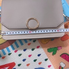 リング付きショルダーバッグ グレーの画像