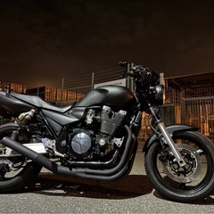ヤマハ XJR1300 黒 1300cc ネイキッド
