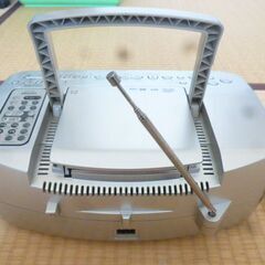東芝　CDが聞けないCDラジカセ　の画像