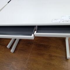 ★ジモティ割あり★  事務デスク ホワイト H70×D70×W100 クリーニング済み MT3284の画像