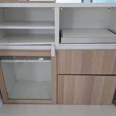 IKEAで購入した食器棚です。1/6に処分します。