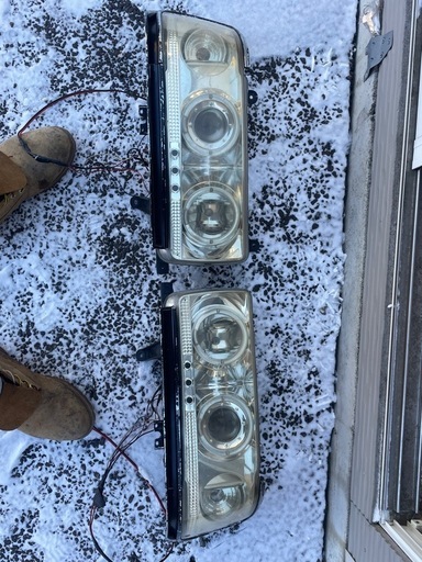 ランクル80 イカリングヘッドライト