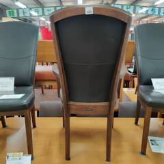 【愛品倶楽部柏店】karimoku (カリモク) 肘付本革ダイニングチェア CT7820 K353 人間工学に基づいて座り心地を研究の画像