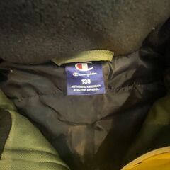 ダウンジャケット スキーウェア（キッズ）サイズ１４０　手袋付きの画像