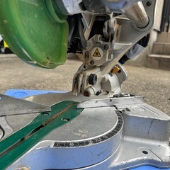 稼働！卓上スライド丸ノコ HITACHI C7RSH 木工用 DIY  の画像