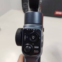 ZHIYUN SMOOTH 5 スマホジンバルの画像