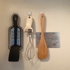 IKEAの食器とフライパン、キッチン用具セット