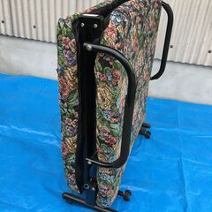 ●100円●　折りたたみベッド　シングルの画像