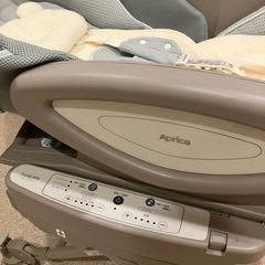 アップリカ Aprica ユラリズム オート プレミアム AC ピスタチオグリーンの画像