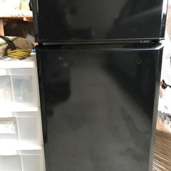 2ドア中型冷蔵庫