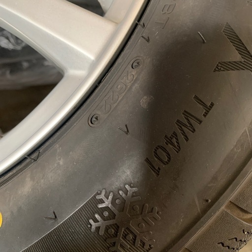 22年製 PCD100-4穴 R15 スタッドレスホイールセット 