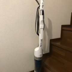 ツインバード スティック掃除機 TC-EA35