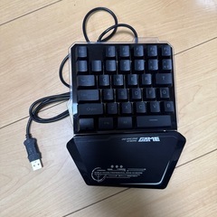 ゲーミングキーボード
