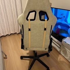 【本文要確認！】12/27まで　ゲーミングチェア　ベージュの画像