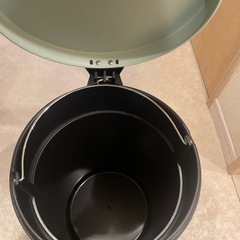 ごみ箱の画像