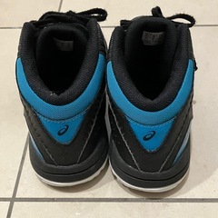 アシックス　バッシュ　24センチの画像