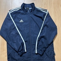 お取引中　アディダス　150㎝　　シャカシャカジャージ