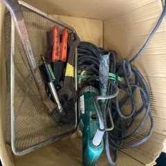 ガレージセールの売れ残りあげますの画像