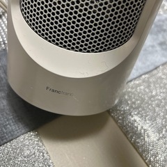 Francfrancフランフラン　セルカ首振りミニファンヒーターの画像