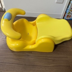 Aplicaはじめてのお風呂から使えるバスチェアの画像