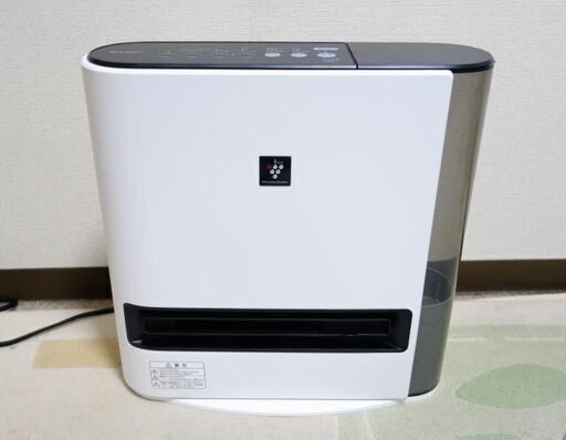 ２０２４年１２月購入　電気ヒーター　　シャープ　HX-TK12 　暖房　加湿　空気浄化