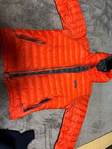 Patagonia パタゴニア　オレンジ　ダウン