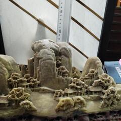 原石の彫刻の画像