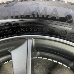 YOKOHAMA ice GUARDスタッドレスタイヤ　ホイール付き　バリ山　アクアNHP10の画像