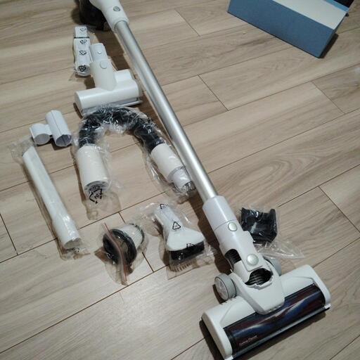 使用期間短め　コードレス掃除機