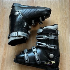 スキーブーツ 24cm〜25cmくらいの方へおすすめ