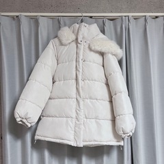 【タグ付き新品】ダウンコート ホワイトの画像