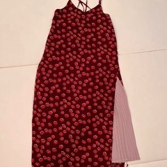 natural couture　キャミプリーツワンピース　赤　花...