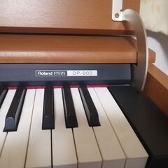 Roland　電子ピアノ　DP-900 の画像
