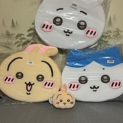 
ちいかわ　低反発クッション　パスケース