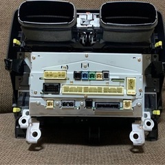 トヨタランドクルーザー プラド 150系 純正 ナビ TV/Blu-ray/DVD/CD/Bluetooth の画像