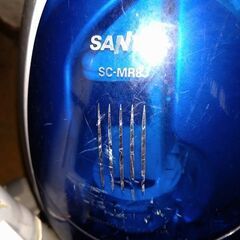 サンヨー掃除機　SCMR8J　あげます