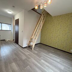 伏見稲荷駅3分、初期費用無料のリノベルームロフトつきです！