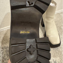 [未使用に近い] LE TALON - レザーモールドチェルシーショートブーツの画像