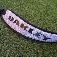 OAKLEYゴルフバック両肩用ストラップ の画像